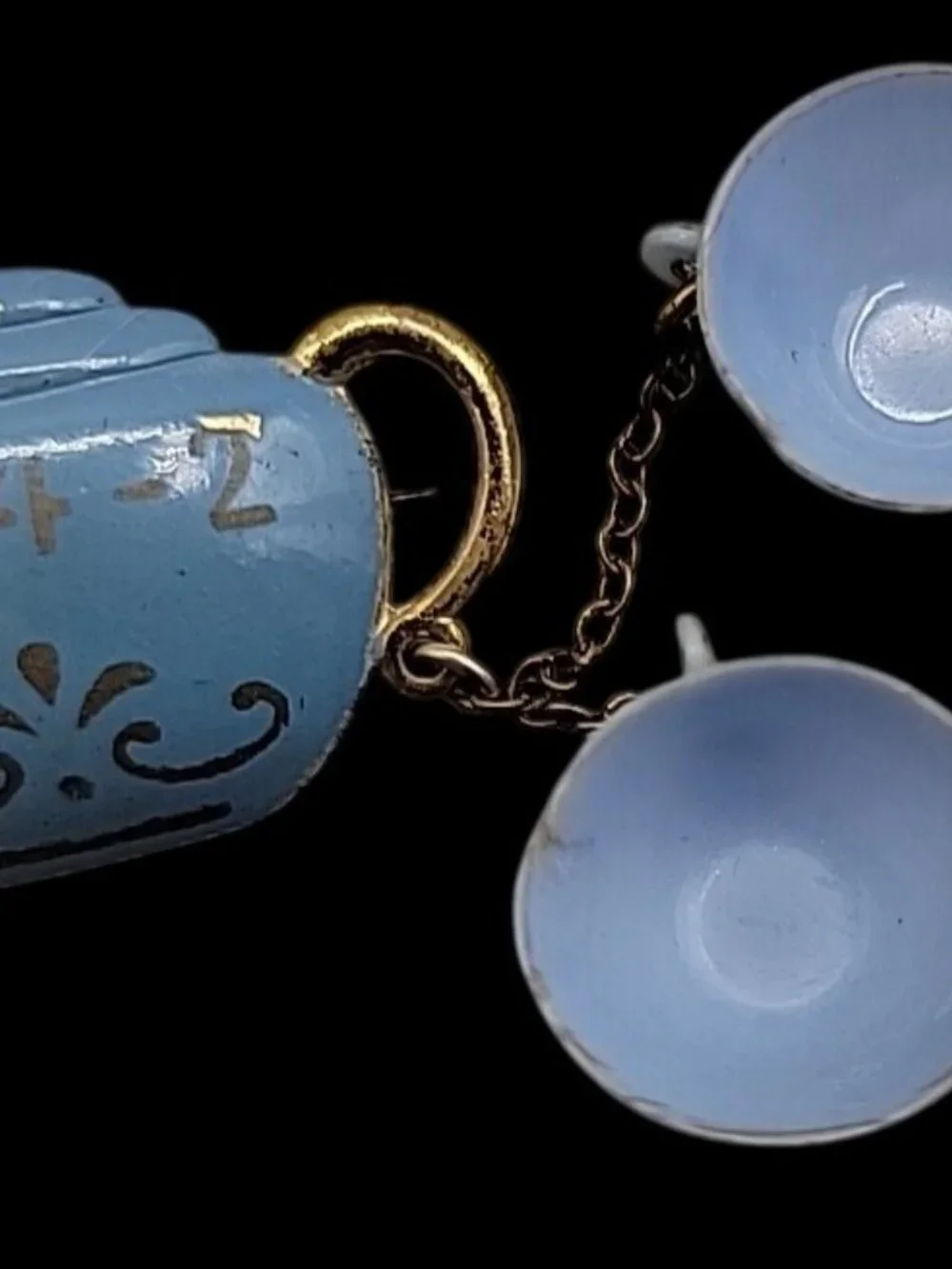 Antique T-4-2 Celluloid Brooch Teapot w/Dangling Teacups Blue Gold Tone C-Clasp